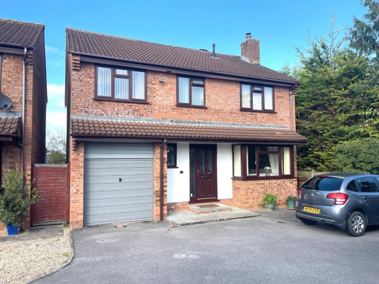 Images for Meadow Close, Street