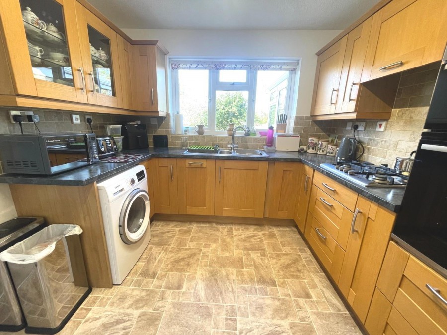 Images for Meadow Close, Street