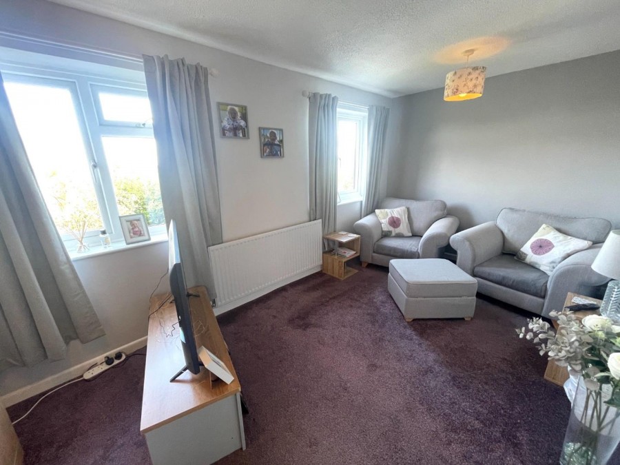 Images for Meadow Close, Street
