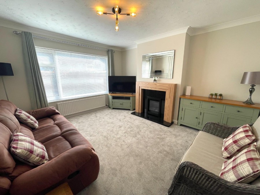 Images for Holman Close