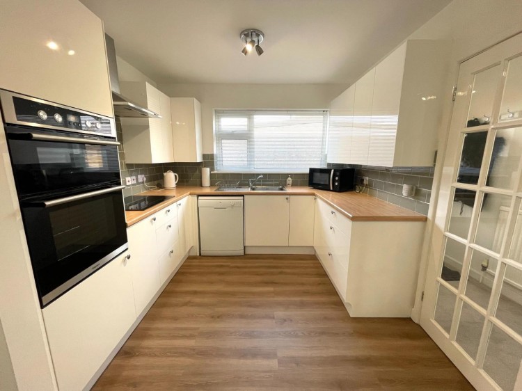 Images for Holman Close