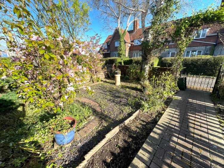 Images for Barn Close, Street