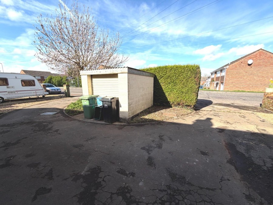 Images for Wells Road