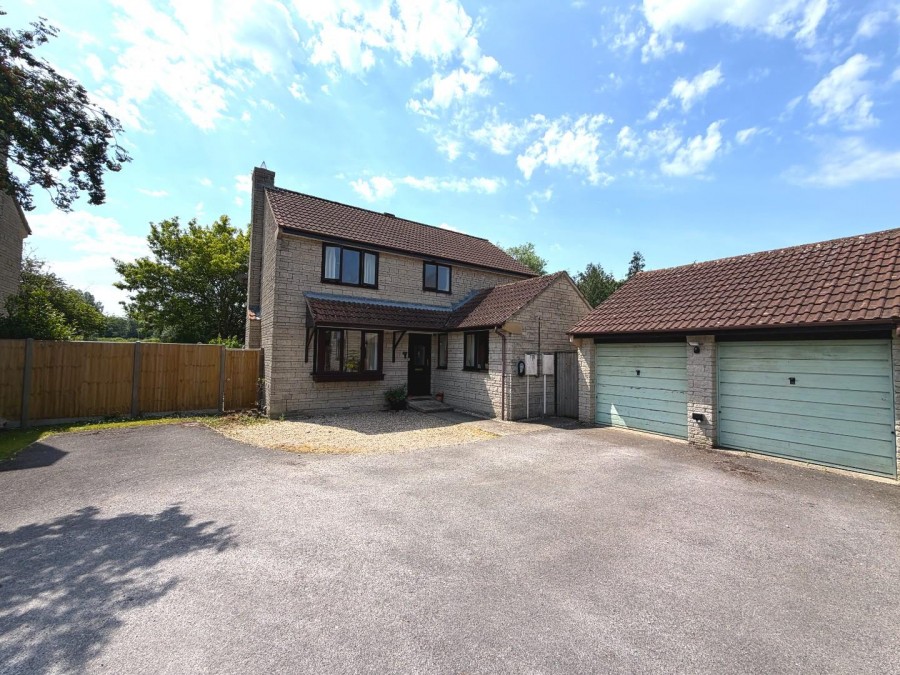 Images for Plough Close