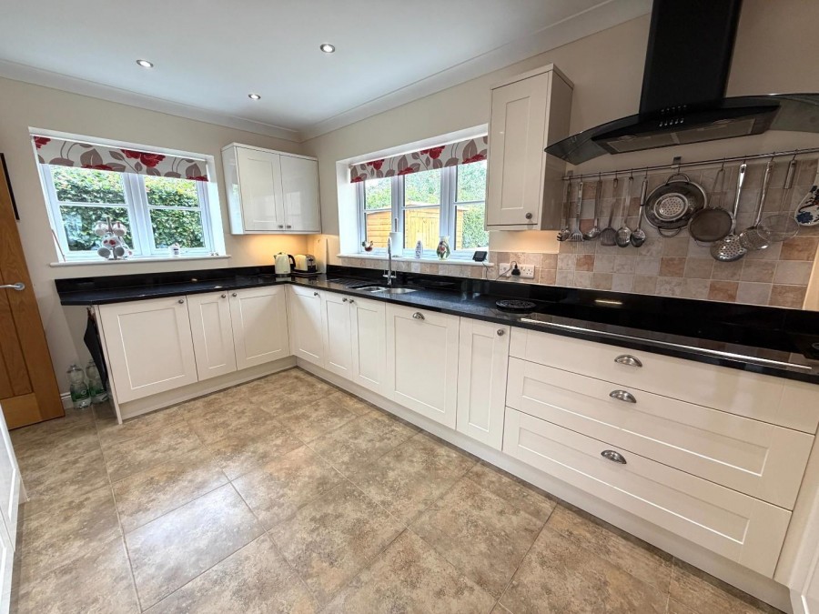 Images for Millbatch Close, Meare, Glastonbury